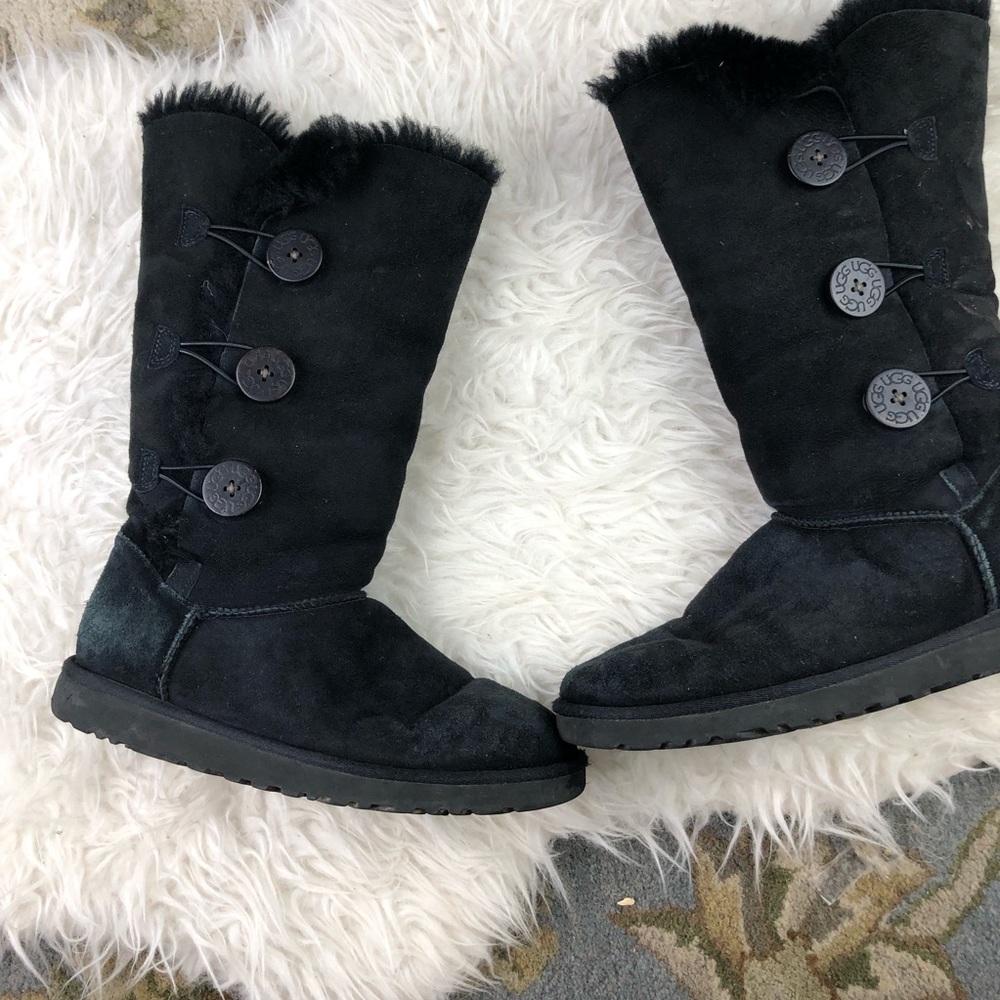Ugg black Bailey button triplet 8 - Picture 2 of 8